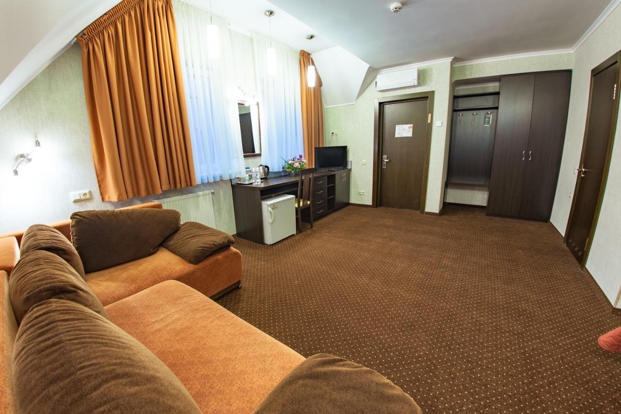 Kiev 365 Park Hotel Sofiivska Borshchahivka 外观 照片