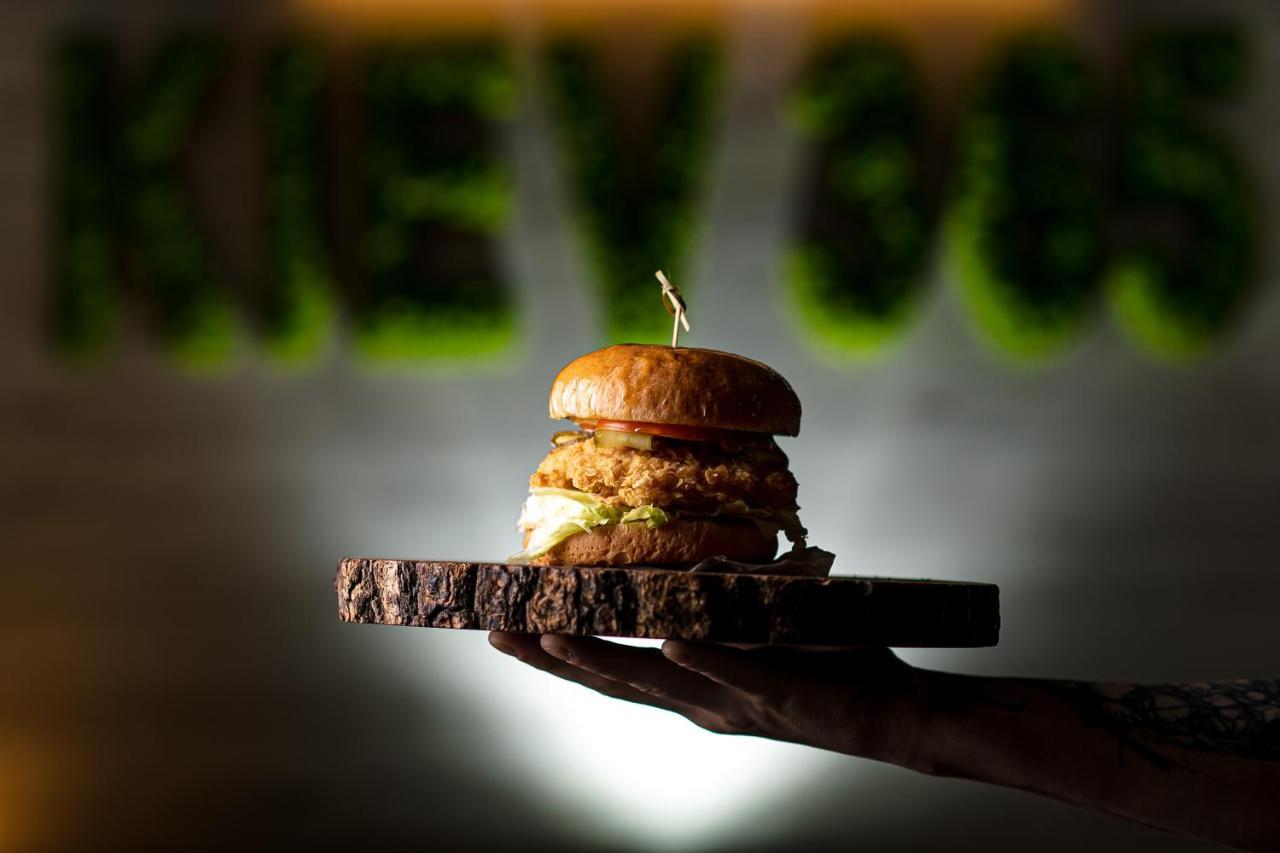 Kiev 365 Park Hotel Sofiivska Borshchahivka 外观 照片